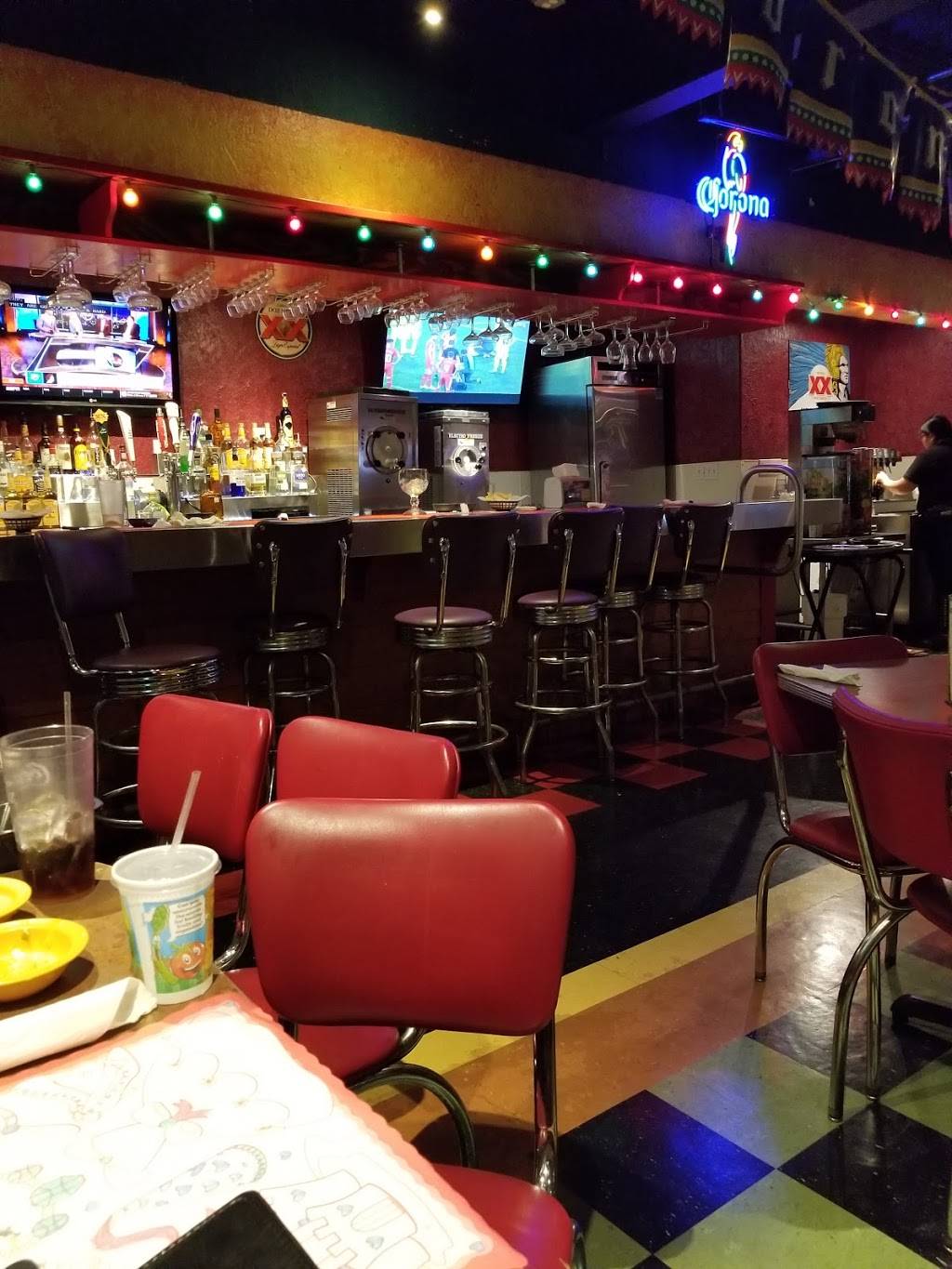 Montereys Little Mexico | restaurant | 270 1st St E, Humble, TX 77338, USA | 2814468466 OR +1 281-446-8466