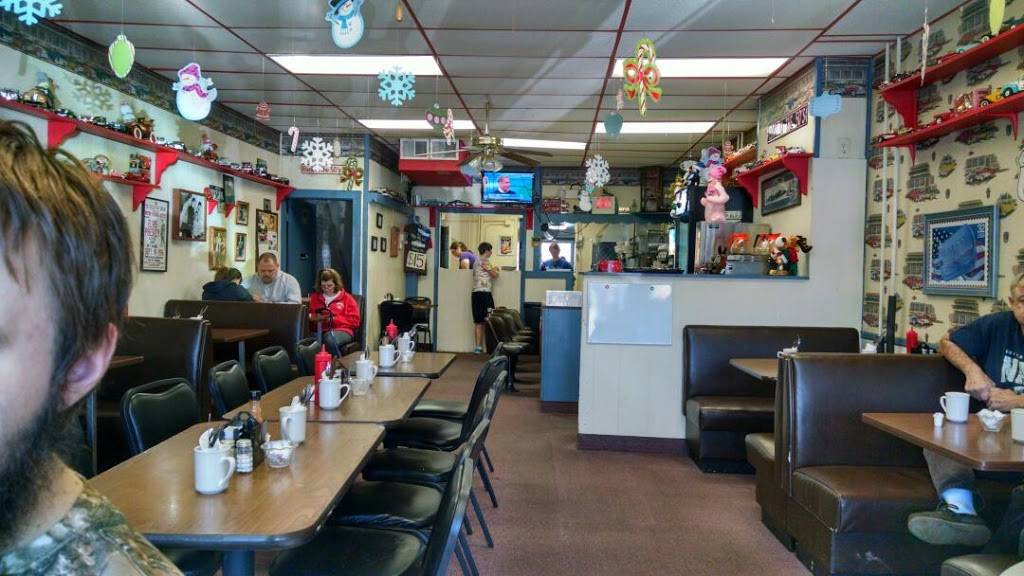 Nifty Fifty Diner | restaurant | 104 W Main St, Madison, OH 44057, USA | 4404287015 OR +1 440-428-7015