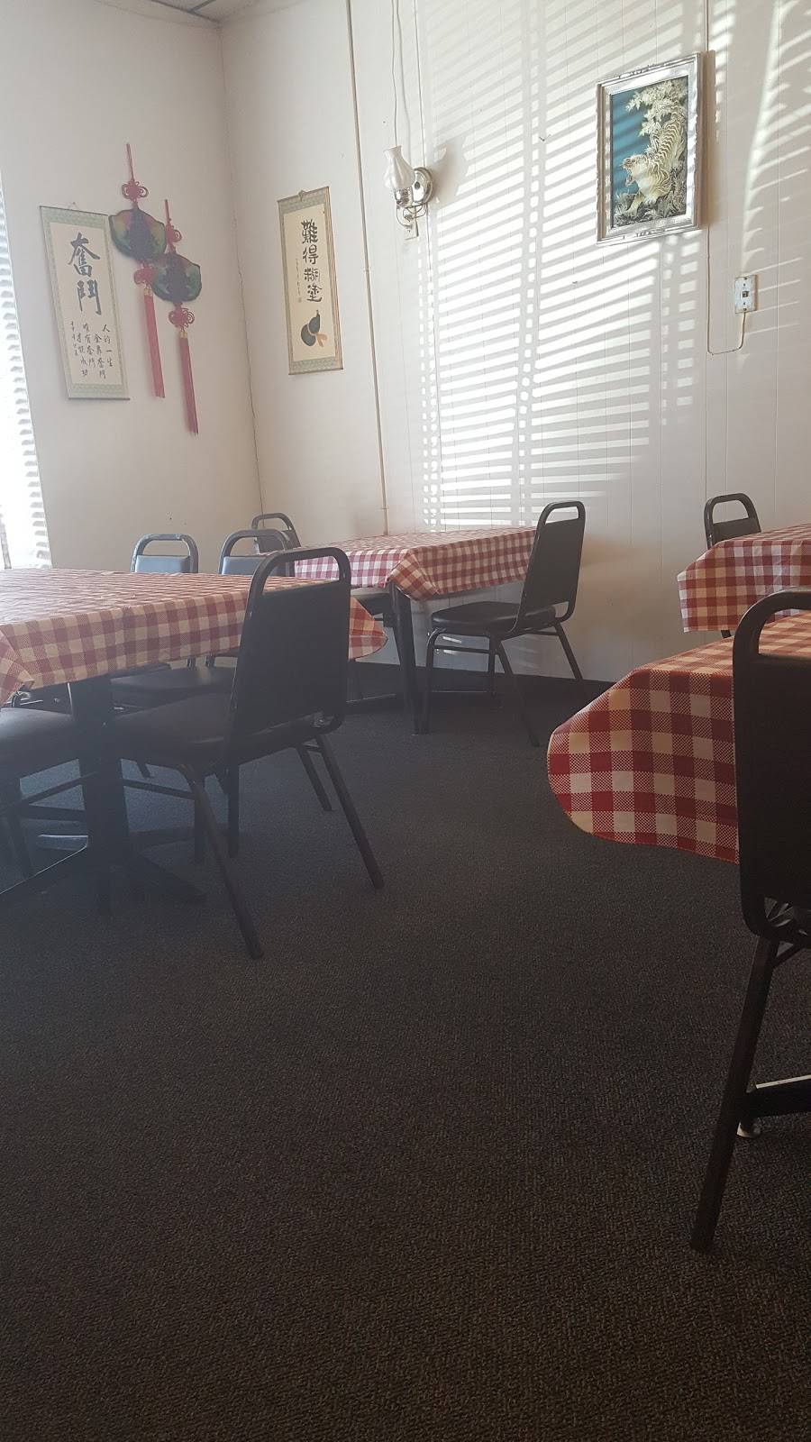 Wong Wong Chinese Restaurant | restaurant | 3703 Auburn St, Rockford, IL 61101, USA | 8159641388 OR +1 815-964-1388