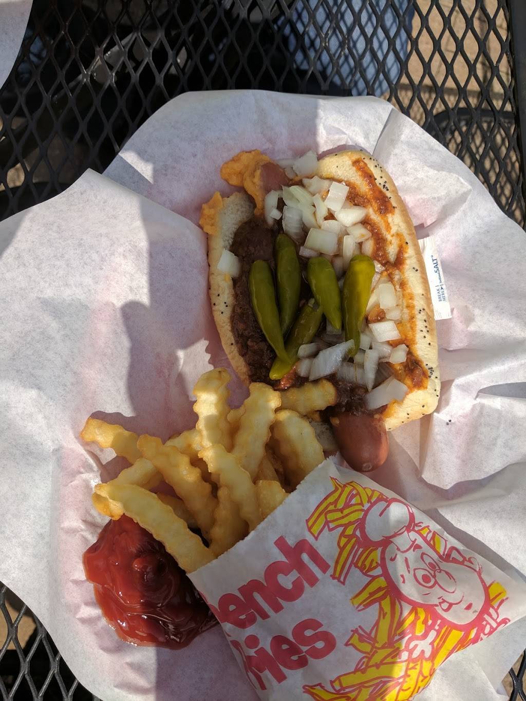 U Dawg U | restaurant | 300 N Happ Rd, Northfield, IL 60093, USA | 8474416200 OR +1 847-441-6200