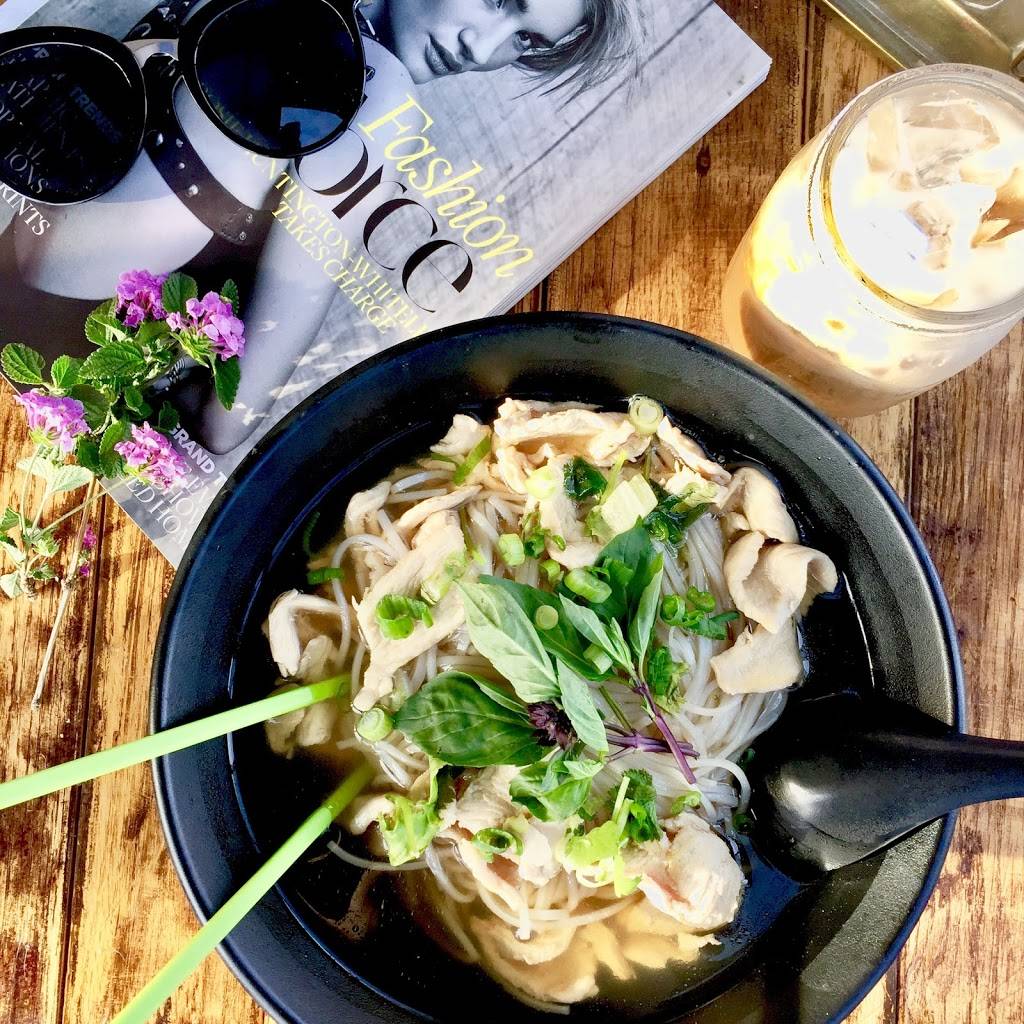 Its Pho | restaurant | 1821 N Cahuenga Blvd, Los Angeles, CA 90028, USA | 3233807998 OR +1 323-380-7998