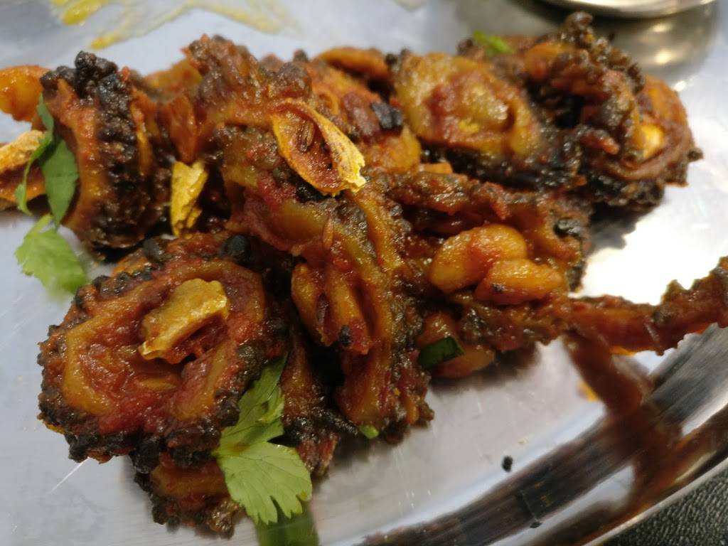 Avsar Gujarati Thali & Street Food | restaurant | 1225 Matheson Blvd E #1, Mississauga, ON L4W 1B6, Canada | 9056029594 OR +1 905-602-9594