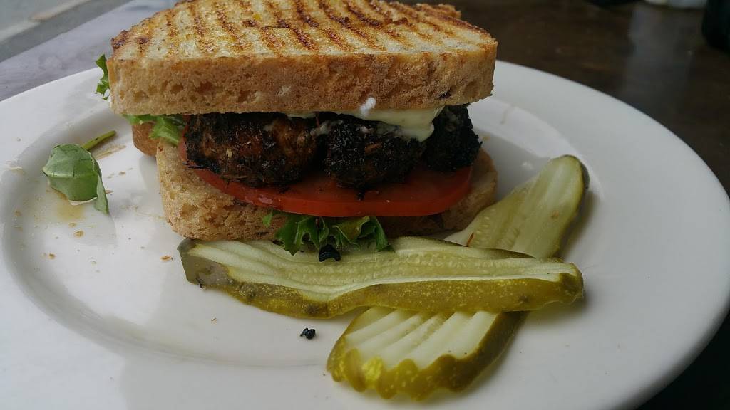 Little Notch Bakery and Café | bakery | 340 Main St, Southwest Harbor, ME 04679, USA | 2072443357 OR +1 207-244-3357