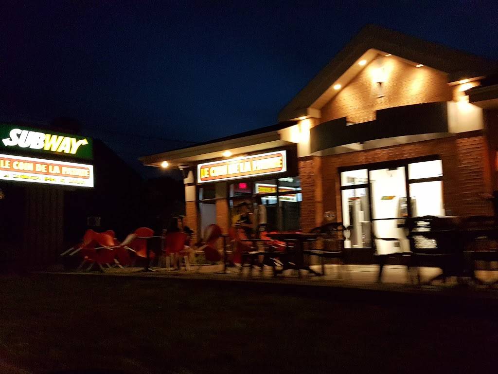 Le Coin de la Patate | meal takeaway | 1974 Rue de la Faune, Québec, QC G3E 1L5, Canada | 4189156844 OR +1 418-915-6844