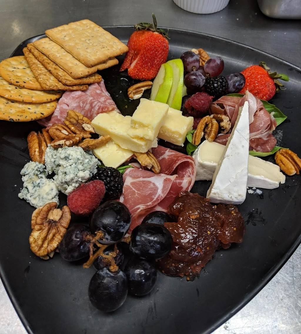 Little Savannah Restaurant & Bar | restaurant | 3811 Clairmont Ave South, Birmingham, AL 35222, USA | 2055911119 OR +1 205-591-1119