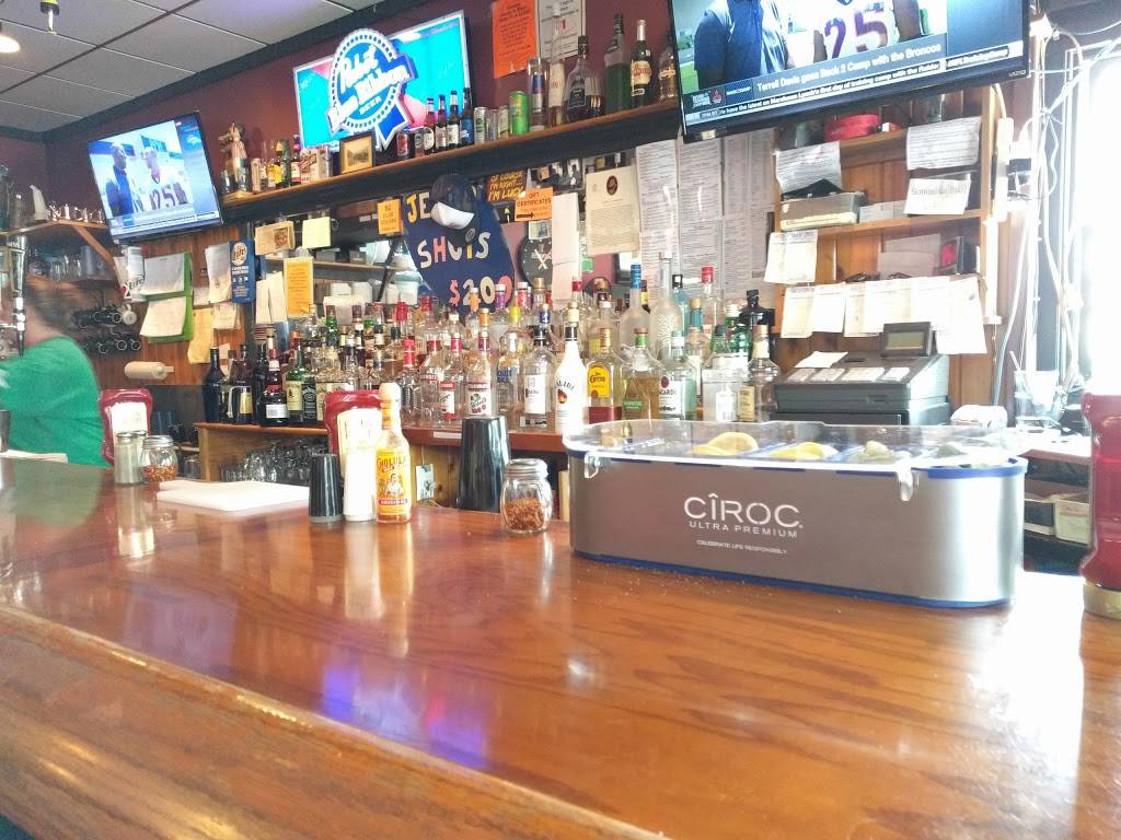 Samuels Bar & Grill | restaurant | 1160 Forest Ave, Portland, ME 04103, USA | 2077976924 OR +1 207-797-6924