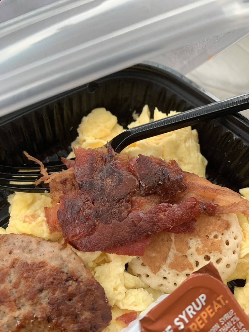 Jack in the Box | restaurant | 2218 Little York Rd, Houston, TX 77093, USA | 7136973813 OR +1 713-697-3813