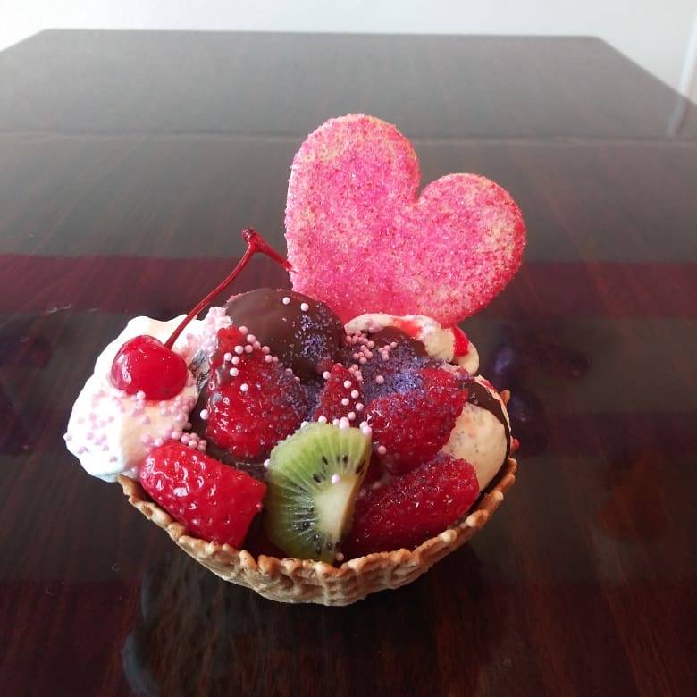 La Michoacana Ice Cream University | restaurant | 992 E Alosta Ave, Azusa, CA 91702, USA | 6266330222 OR +1 626-633-0222