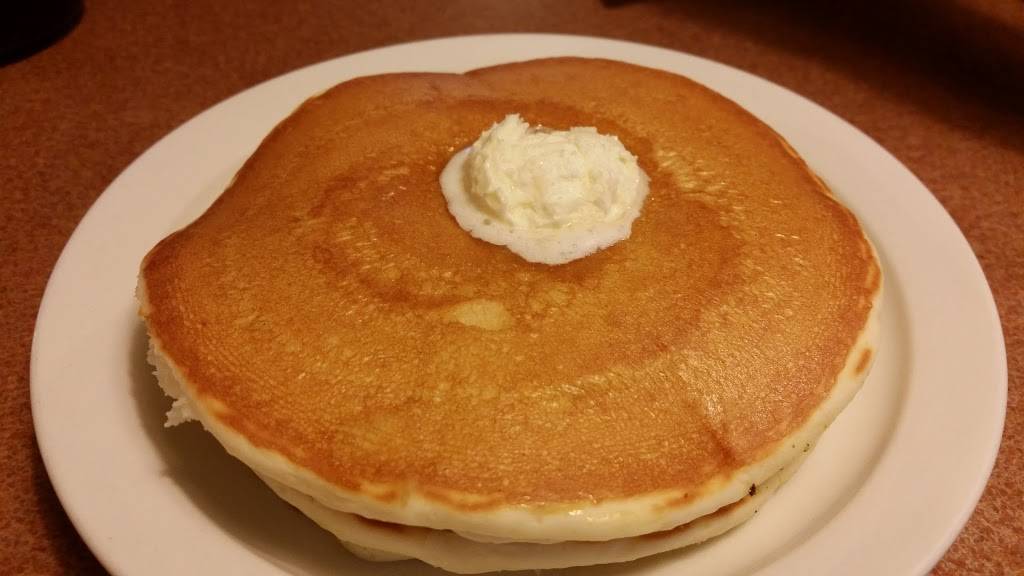 Traditional Pancake House | restaurant | 5121 S 76th St, Greendale, WI 53129, USA | 4144217987 OR +1 414-421-7987