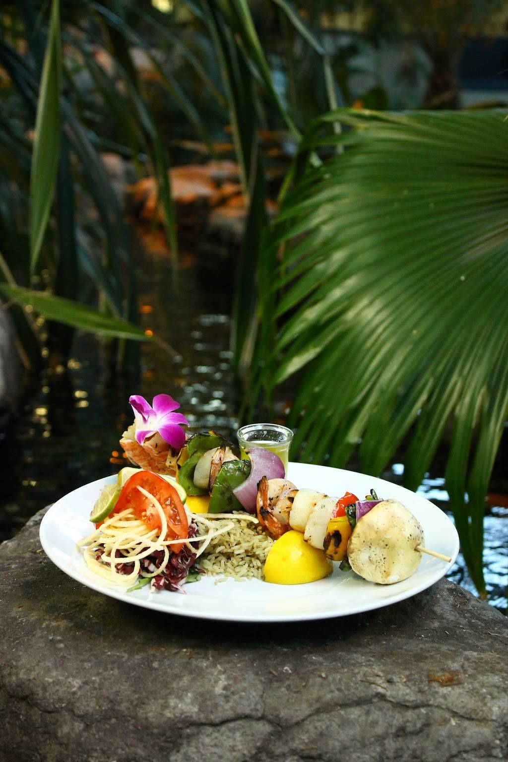 Restaurant Les Palmes | restaurant | 7175 Boulevard Wilfrid-Hamel, Québec, QC G2G 1B6, Canada | 4188729991 OR +1 418-872-9991