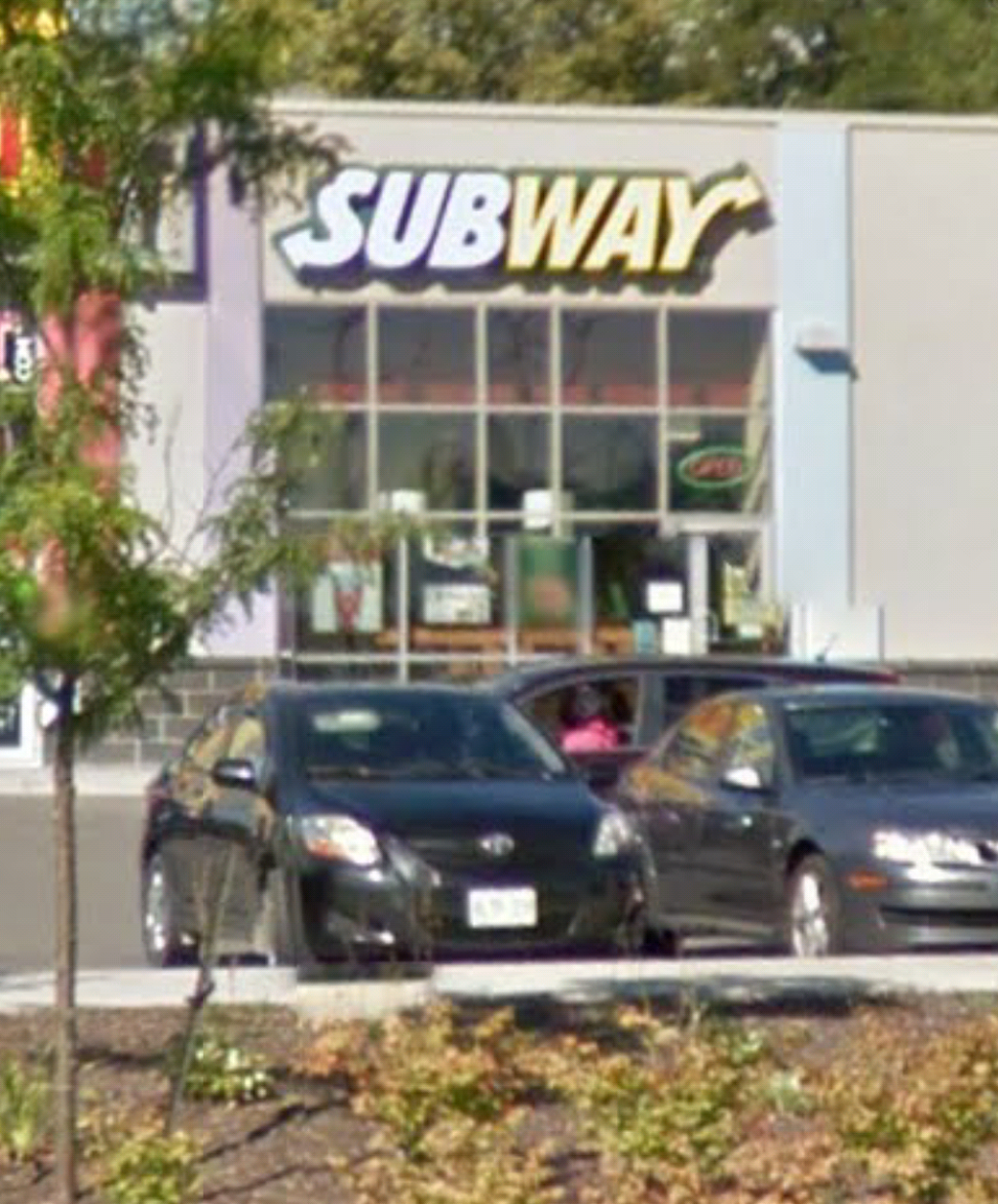 Subway | restaurant | 499 Lancaster St W Unit 121, Kitchener, ON N2K 1L8, Canada | 5195851212 OR +1 519-585-1212