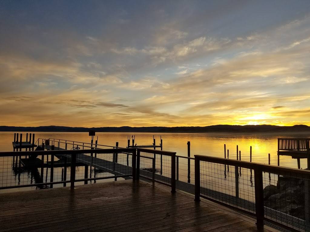 Boathouse Bar | restaurant | 2685 Lakeshore Blvd, Nice, CA 95464, USA | 7072742534 OR +1 707-274-2534