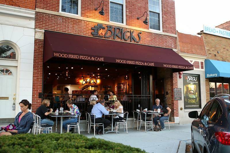 Bricks Wood Fired Pizza | restaurant | 103 E Front St, Wheaton, IL 60187, USA | 6307844620 OR +1 630-784-4620