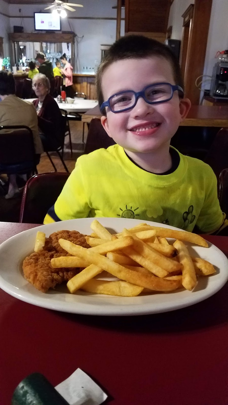 Palmyra Opera House Inc | restaurant | 121 E State St, Palmyra, IL 62674, USA | 2174369121 OR +1 217-436-9121