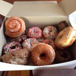Dunkin | bakery | 4345 S Telegraph Rd, Dearborn Heights, MI 48125, USA | 3136000568 OR +1 313-600-0568