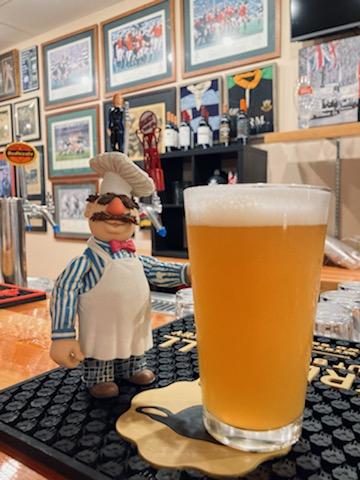 Legends Public House | restaurant | 1111 N Roosevelt Dr #114, Seaside, OR 97138, USA | 5037385792 OR +1 503-738-5792