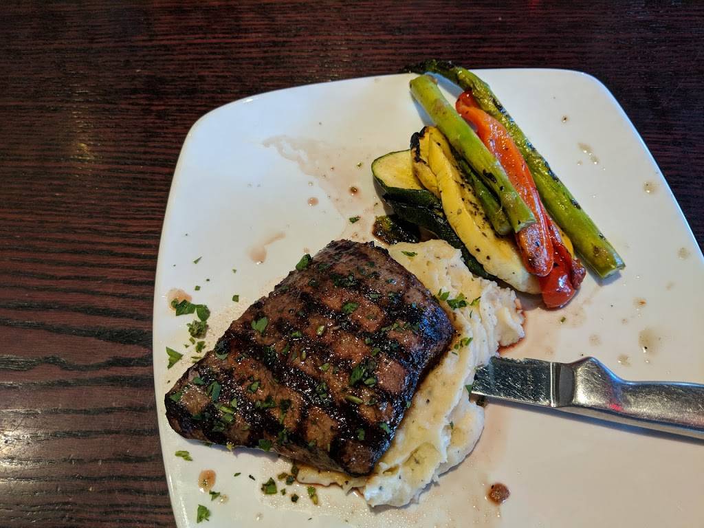 Sedona Taphouse | restaurant | 591 William St, Fredericksburg, VA 22401, USA | 5409402294 OR +1 540-940-2294