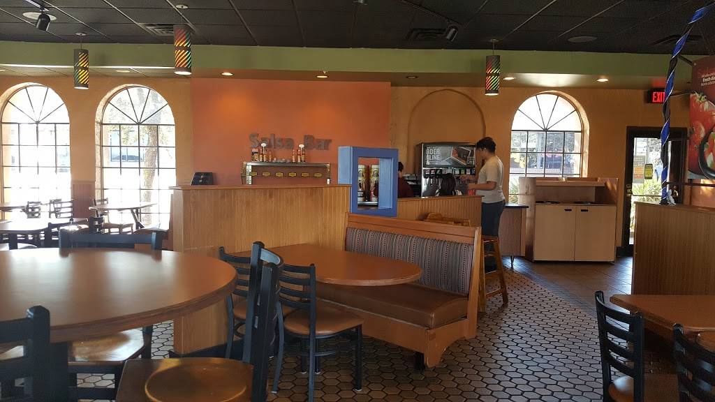 Taco Bueno | restaurant | 5748 SW Green Oaks Blvd, Arlington, TX 76017, USA | 8174831584 OR +1 817-483-1584