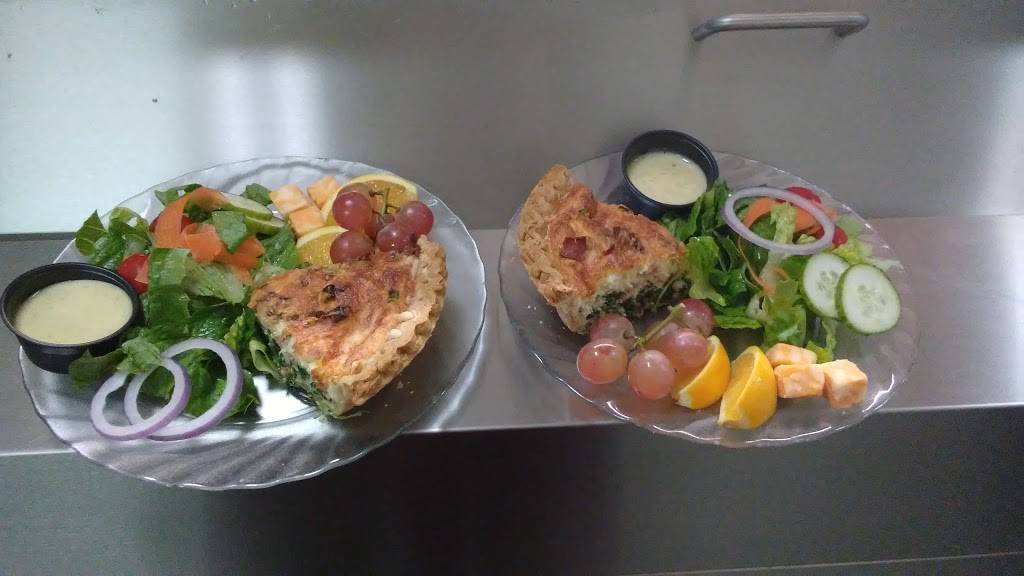 The Pub At Lake Henry | restaurant | 1 Century Dr, Winter Haven, FL 33881, USA | 8632946506 OR +1 863-294-6506