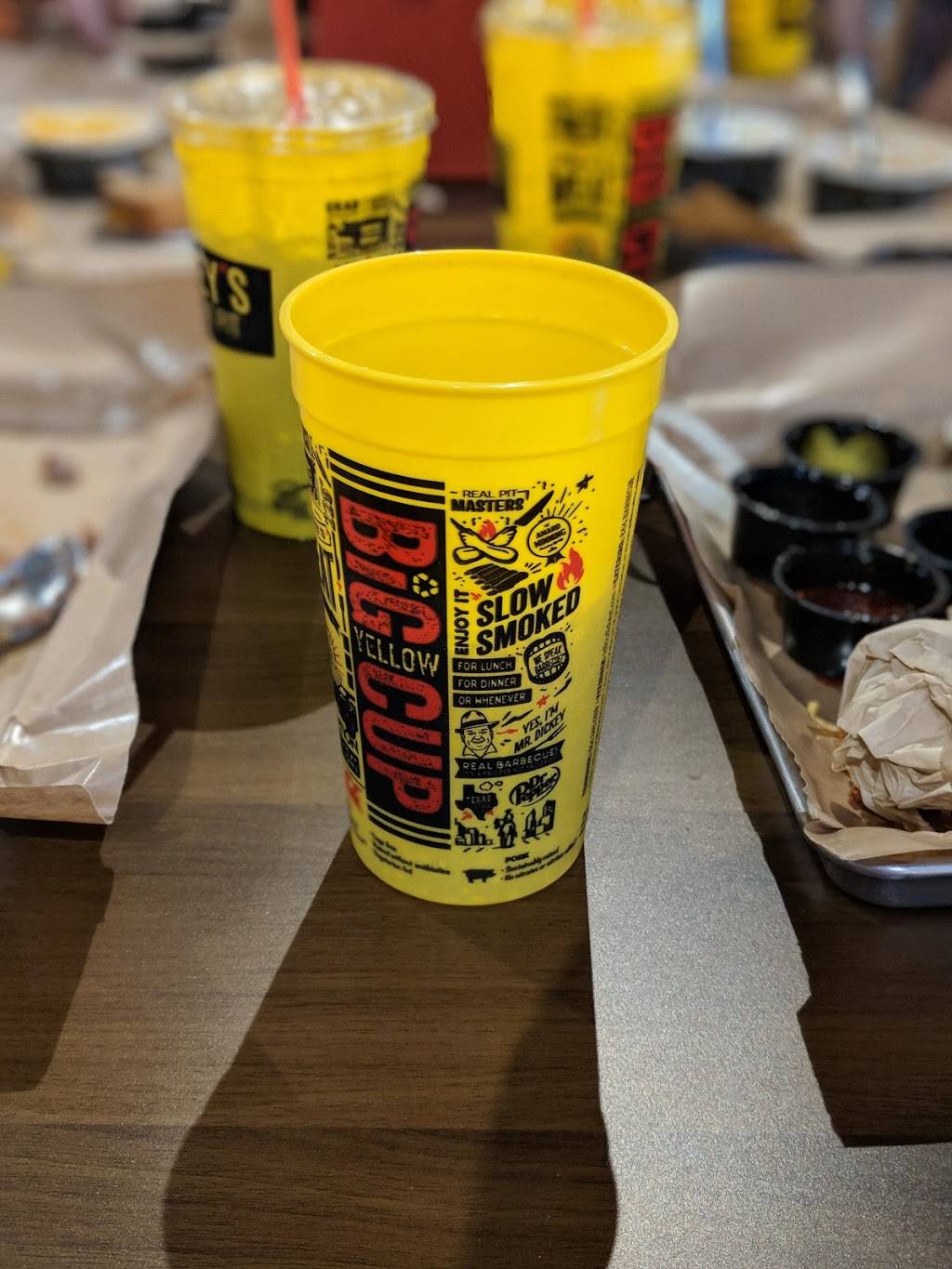 Dickeys Barbecue Pit | restaurant | 11483 Parkside Dr Ste 202, Knoxville, TN 37934, USA | 8656758227 OR +1 865-675-8227