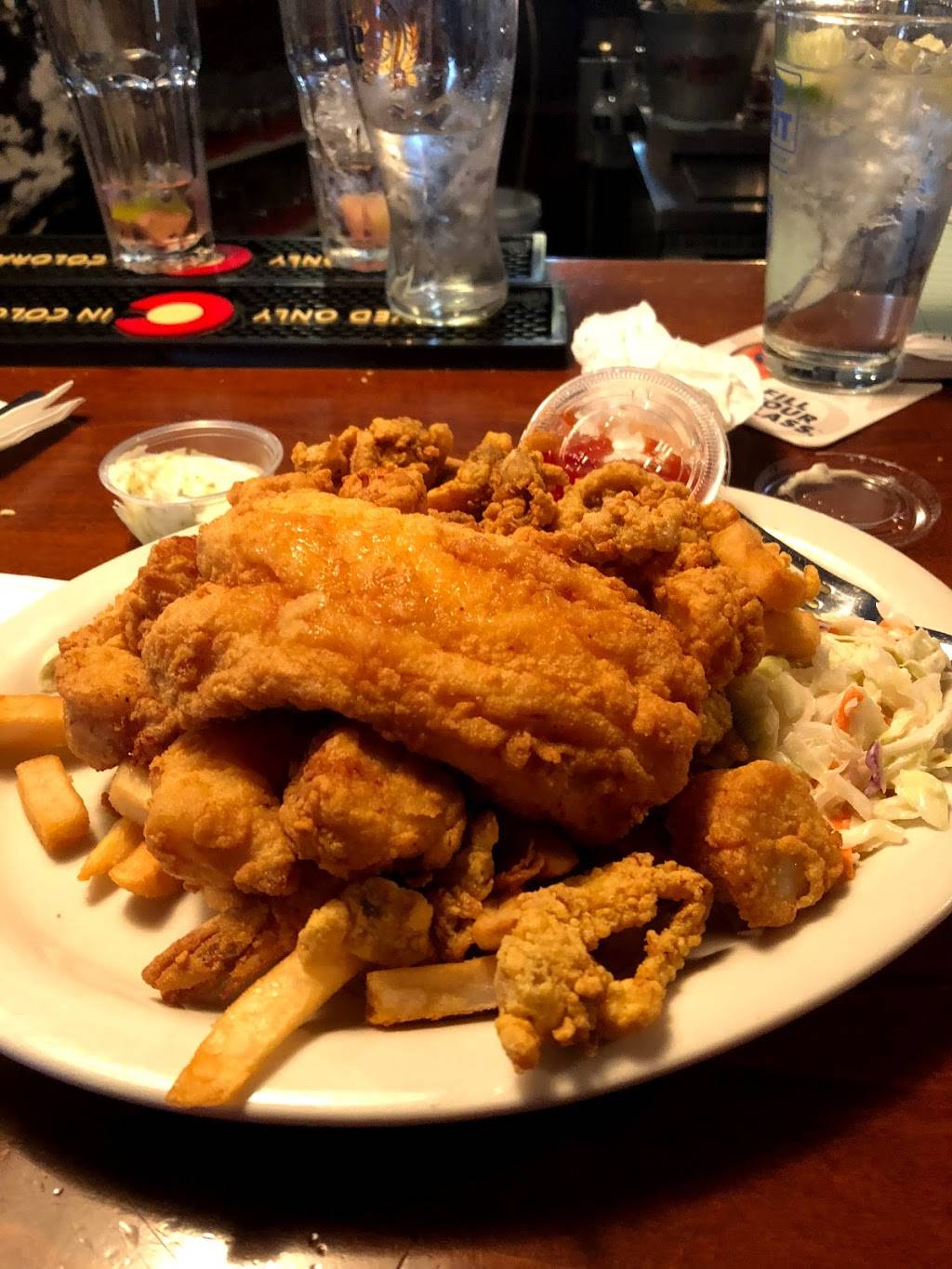 Herbies | restaurant | 1028 Southbridge St, Worcester, MA 01610, USA | 5087575083 OR +1 508-757-5083