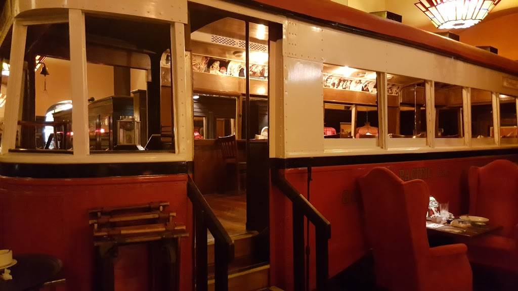 The Old Spaghetti Factory | restaurant | 1910 J St, Sacramento, CA 95814, USA | 9164432862 OR +1 916-443-2862