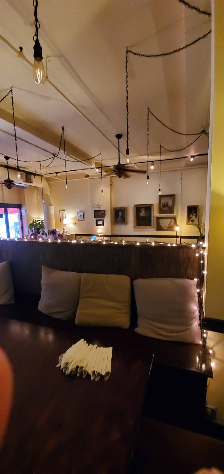 The Poncey Highland | restaurant | 640 North Highland Avenue Northeast, Atlanta, GA 30306, USA | 6783583208 OR +1 678-358-3208