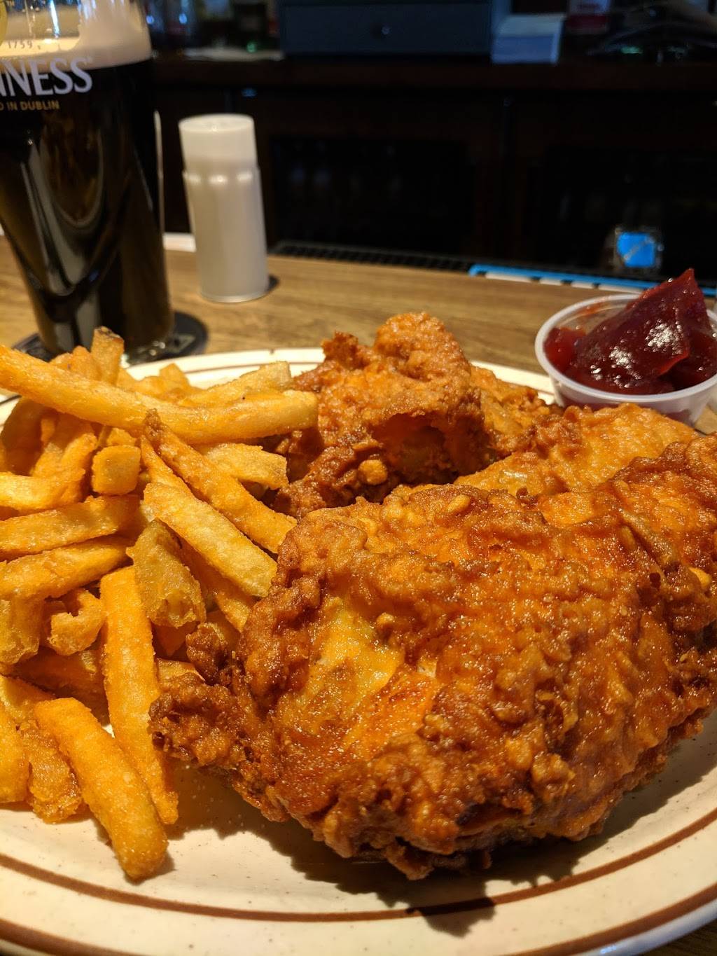 Landmark Public House | restaurant | 772 Adams St, Dorchester, MA 02122, USA | 6179823000 OR +1 617-982-3000