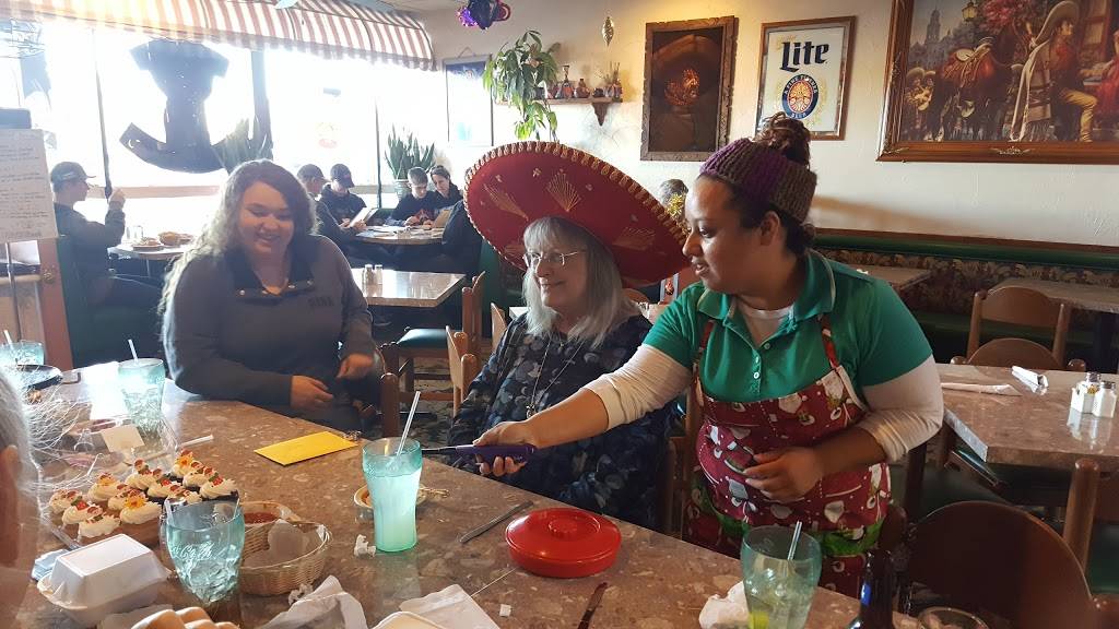 Marcelinos Mexican Restaurant | restaurant | 21510 Bear Valley Rd L1-3B, Apple Valley, CA 92308, USA | 7609469405 OR +1 760-946-9405