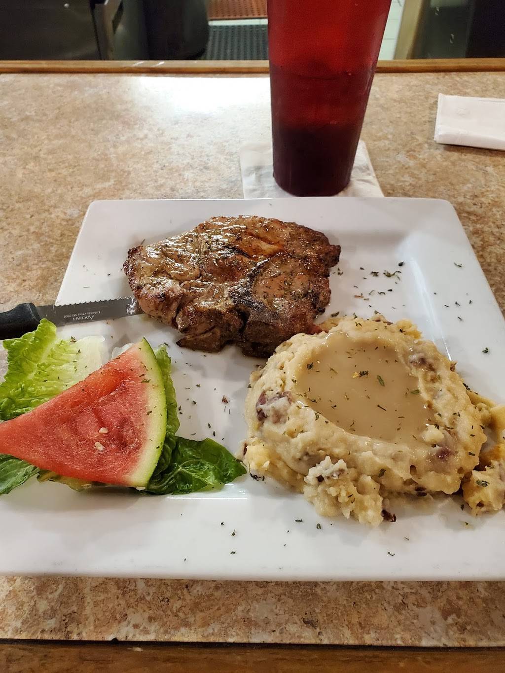 The Hive Bar & Grill | restaurant | 618 W Lantana Rd, Lantana, FL 33462, USA | 5615139168 OR +1 561-513-9168