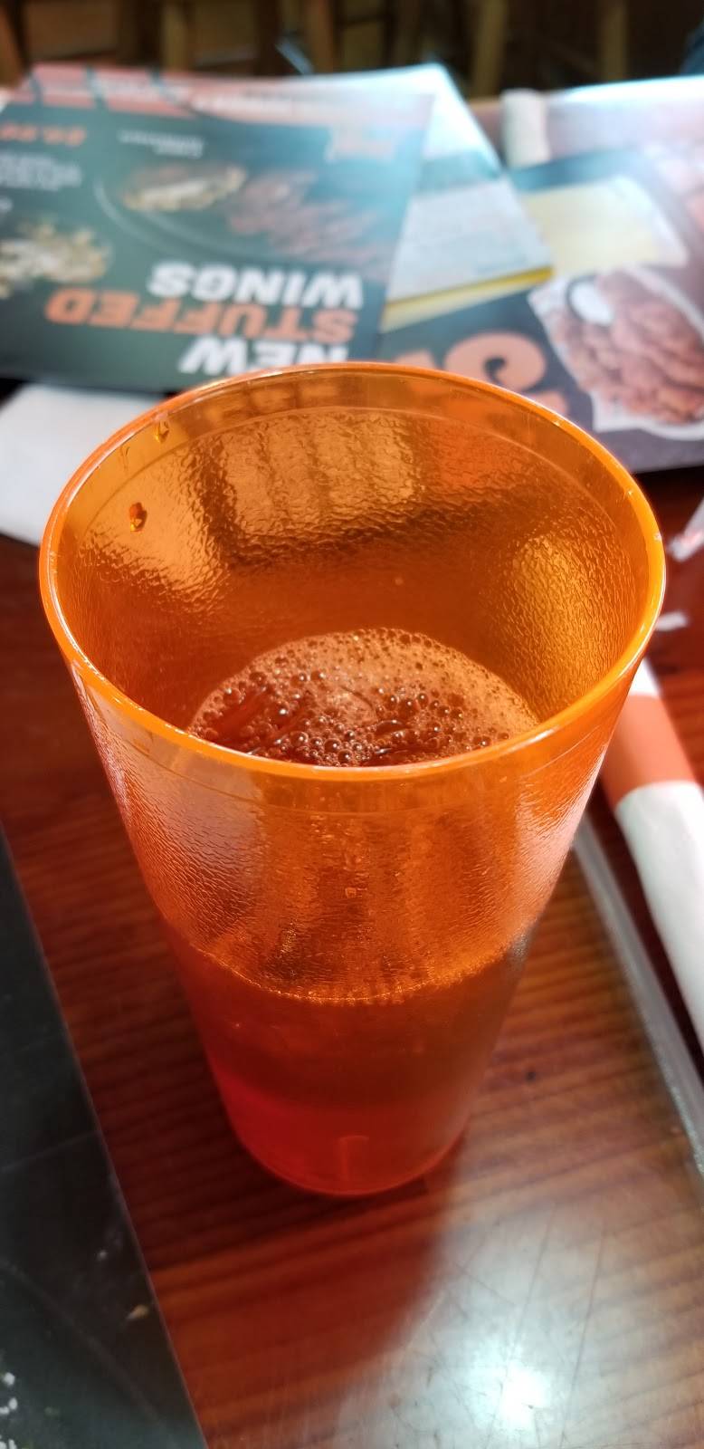 Hooters | restaurant | 132 Gallery Center Dr, Mooresville, NC 28117, USA | 7046635398 OR +1 704-663-5398