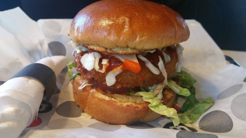 Burger 21 Kennesaw Marketplace | restaurant | 1300 Ernest W Barrett Pkwy NW #310, Kennesaw, GA 30144, USA | 6782938010 OR +1 678-293-8010