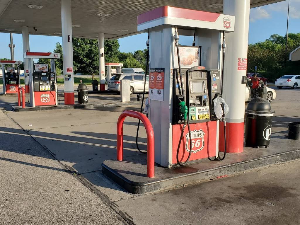 Flying J Travel Center | restaurant | 445 Evansdale Dr, Elk Run Heights, IA 50707, USA | 3192917714 OR +1 319-291-7714