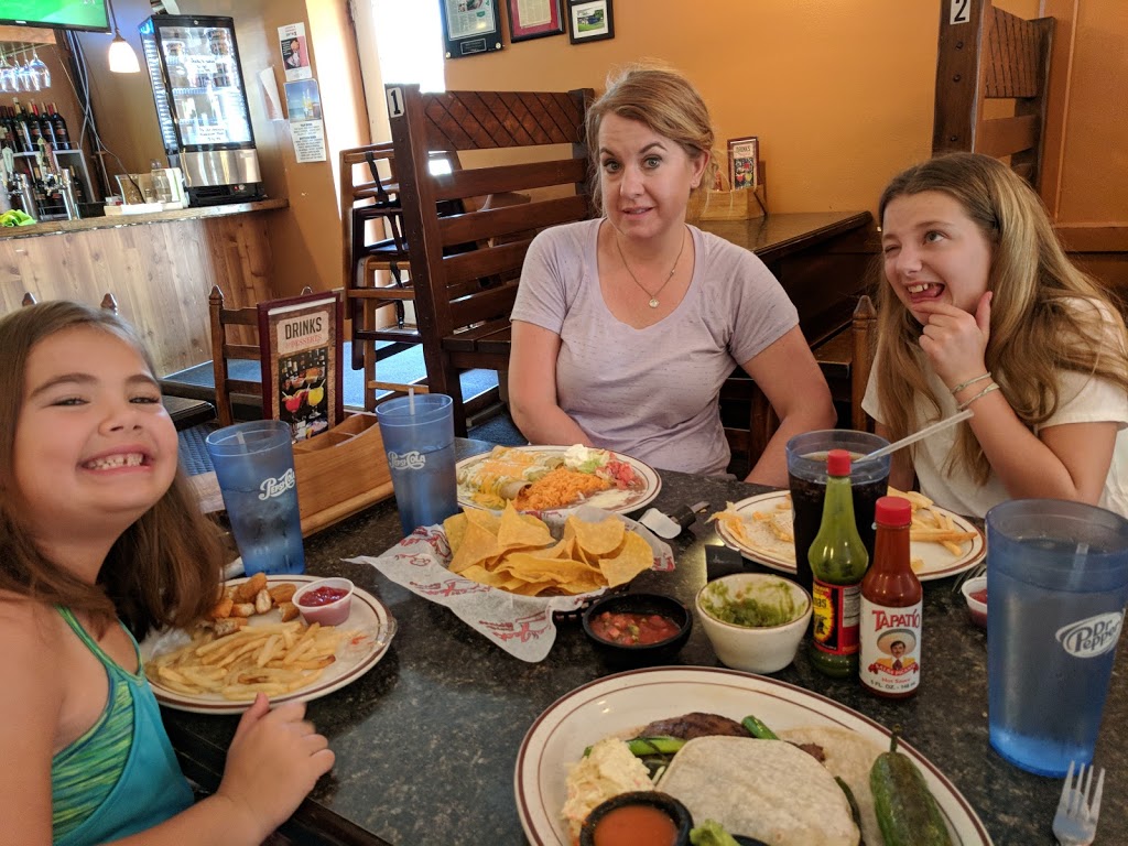 Jackys Restaurant | restaurant | 702 E 8th St, Sioux Falls, SD 57103, USA | 6053360588 OR +1 605-336-0588