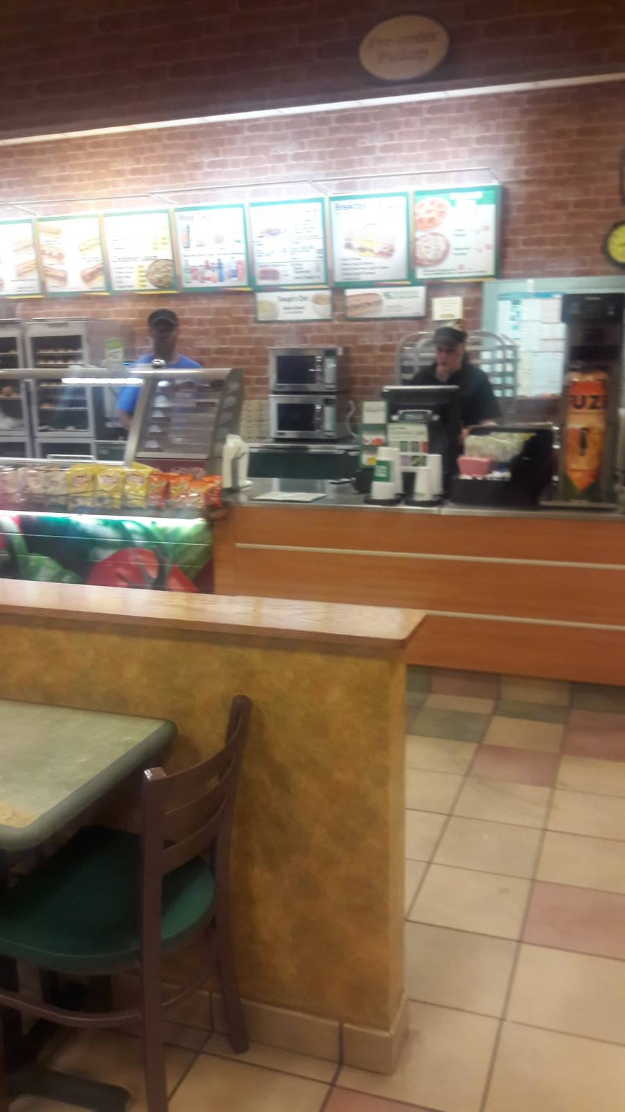 Subway | restaurant | 3374 Middle Rd, Bettendorf, IA 52722, USA | 5633328086 OR +1 563-332-8086
