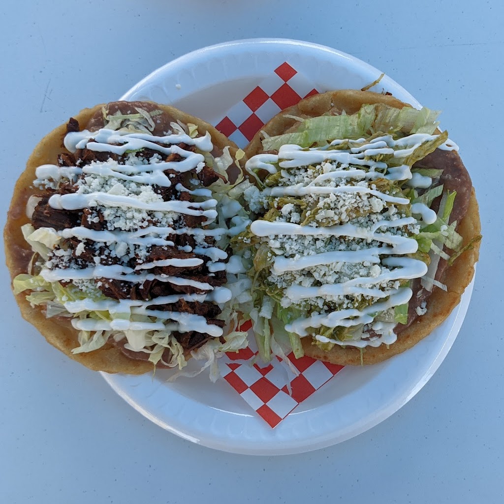 La Caprichoza | restaurant | 2601 W Braker Ln, Austin, TX 78758, USA | 5126567956 OR +1 512-656-7956