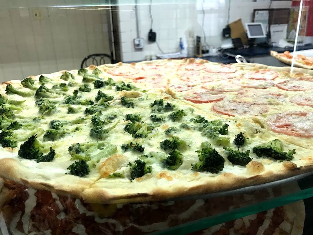 Zookini Pizza & Restaurant | restaurant | 60 Sicard St, New Brunswick, NJ 08901, USA | 7325456671 OR +1 732-545-6671