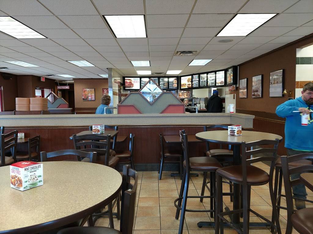Arbys | restaurant | 400 Evansdale Dr, Evansdale, IA 50707, USA | 3192340085 OR +1 319-234-0085