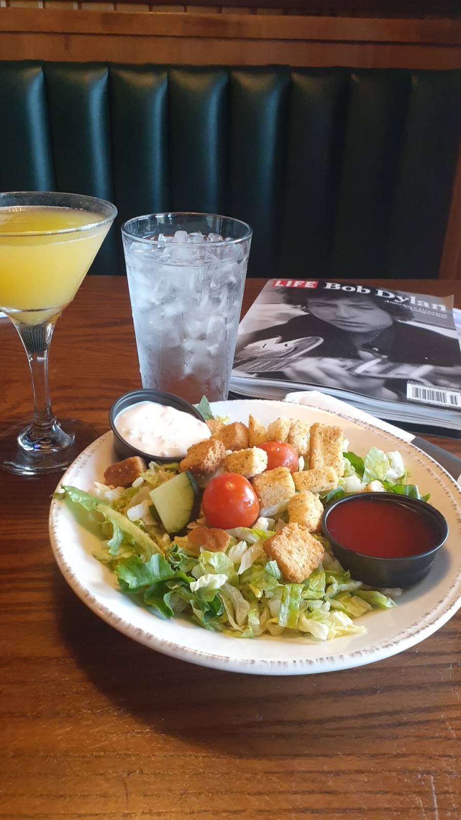 Grizzlys Wood-Fired Grill - Mankato | restaurant | 1700 E, Madison Ave, Mankato, MN 56001, USA | 5073851600 OR +1 507-385-1600