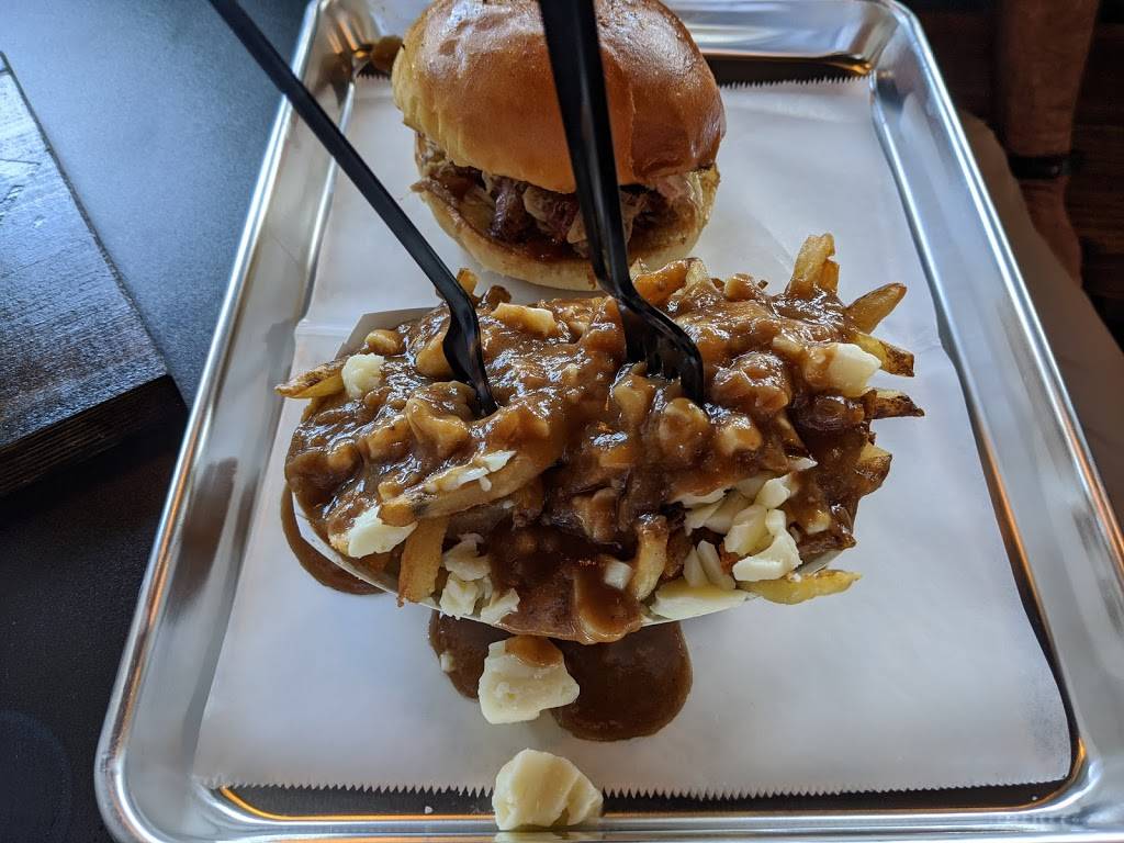 Smoqehouse, | restaurant | 6112 S Tamiami Trail, Sarasota, FL 34231, USA | 9419239090 OR +1 941-923-9090