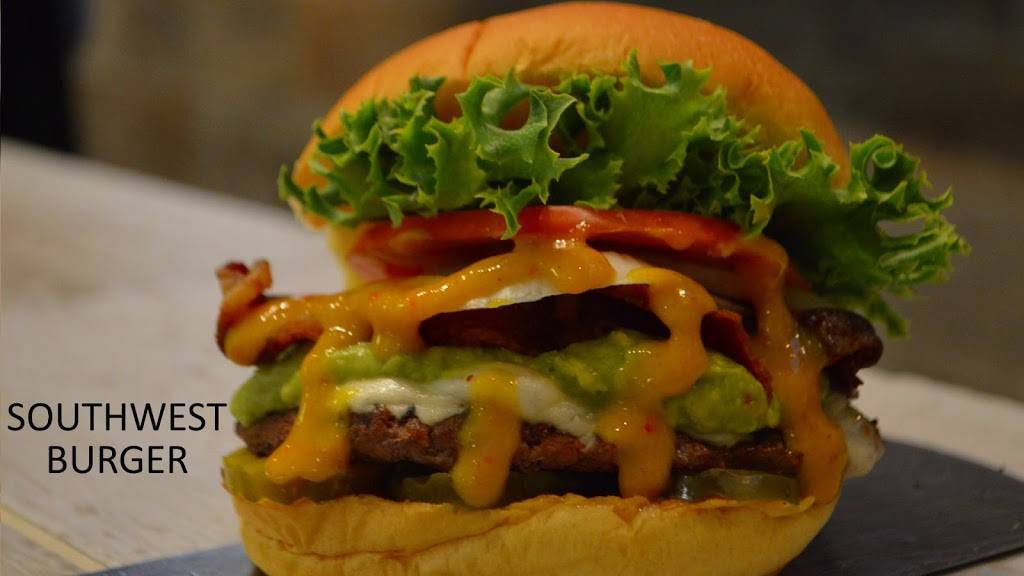 Burger Barn Fresh Burgers & Shakes | restaurant | 10300 Southside Blvd unit 3120, Jacksonville, FL 32256, USA | 9043795350 OR +1 904-379-5350