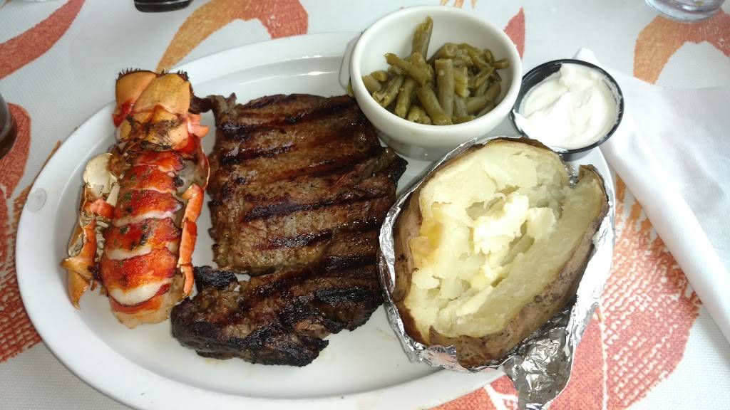 Pressleys at the Marina | restaurant | 3702 Docksite Rd, Edisto Island, SC 29438, USA | 8438699226 OR +1 843-869-9226