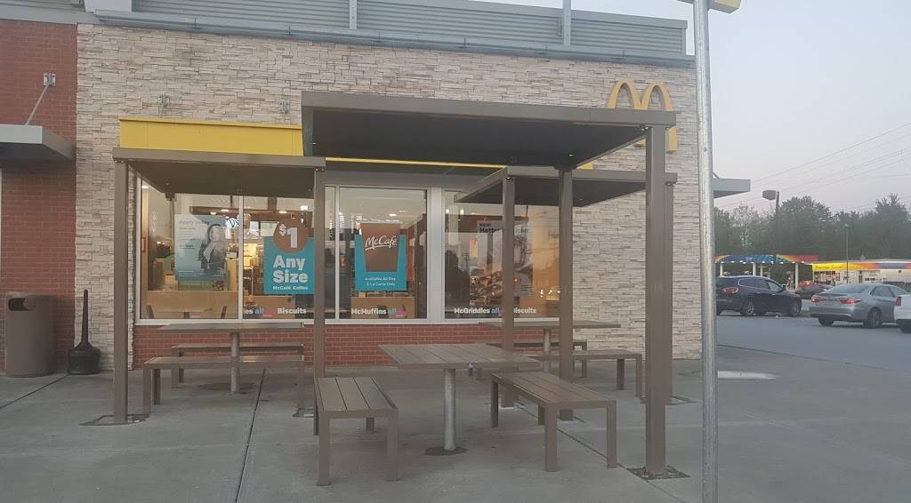 McDonalds | cafe | 153 1st St, Swanton, VT 05488, USA | 8028689044 OR +1 802-868-9044