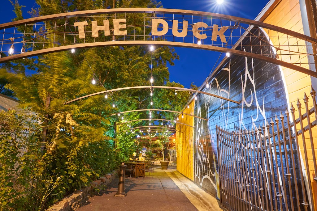 McGonigels Mucky Duck | restaurant | 2425 Norfolk St, Houston, TX 77098, USA | 7135285999 OR +1 713-528-5999