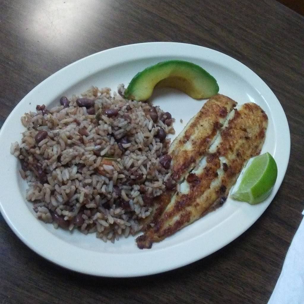 La Isla Cafeteria Salvadorena | restaurant | 2008 NW 20th St, Miami, FL 33142, USA | 7863177145 OR +1 786-317-7145