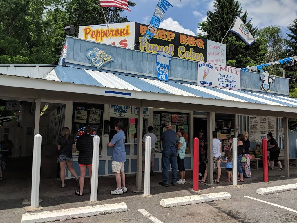 Dairy Creme Corner | restaurant | 187 Homewood Ave, Fairmont, WV 26554, USA | 3043666809 OR +1 304-366-6809