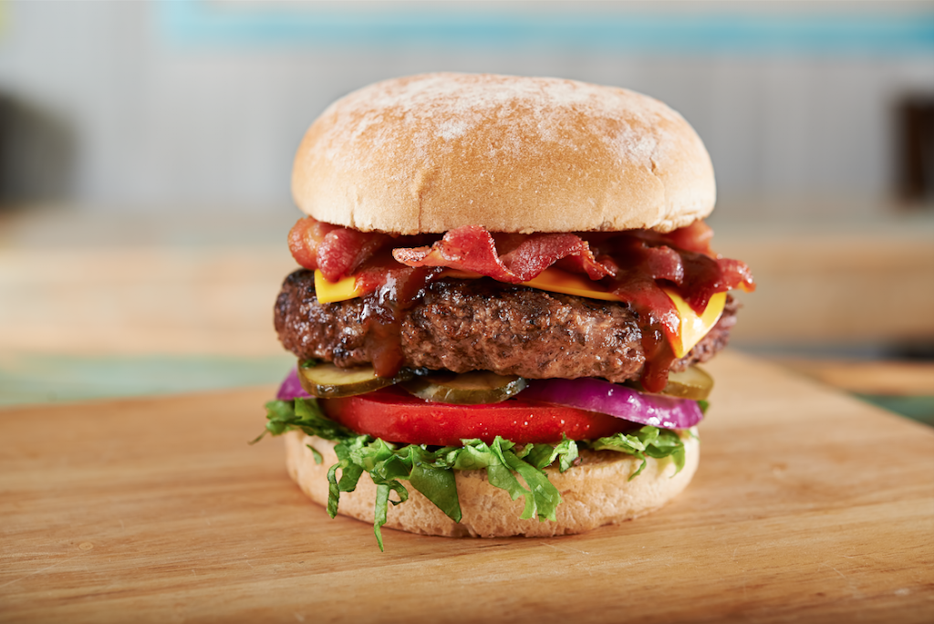 Hurricane Grill & Wings | restaurant | 630 Stewart Ave, Garden City, NY 11530, USA | 5165429464 OR +1 516-542-9464