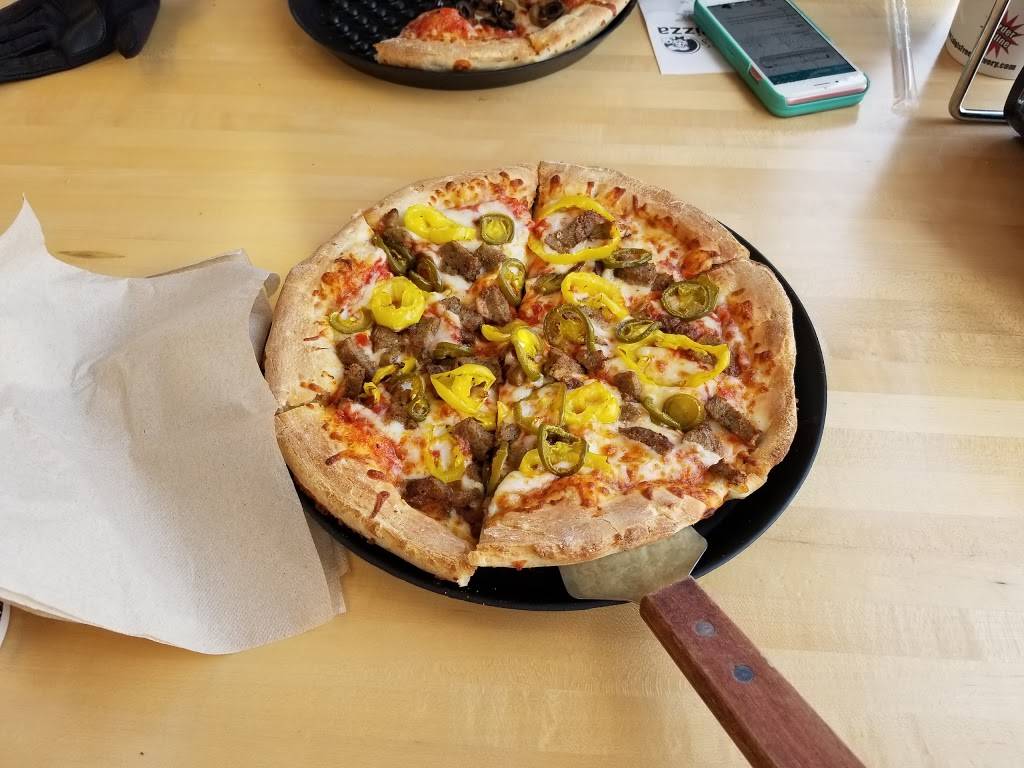 Luigis Pizza | restaurant | 2243 Suite A Lowes Drive West, Clarksville, TN 37040, USA | 9315469256 OR +1 931-546-9256