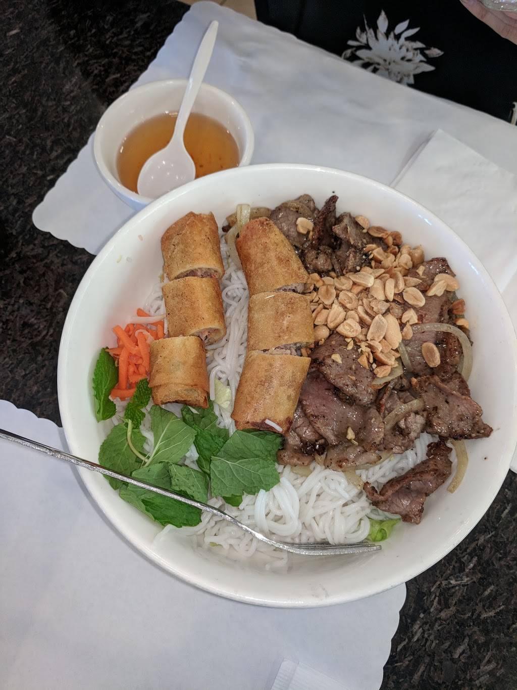 Banh Mi Che Cali | meal takeaway | 7968 Garvey Ave, Rosemead, CA 91770, USA | 6265723788 OR +1 626-572-3788