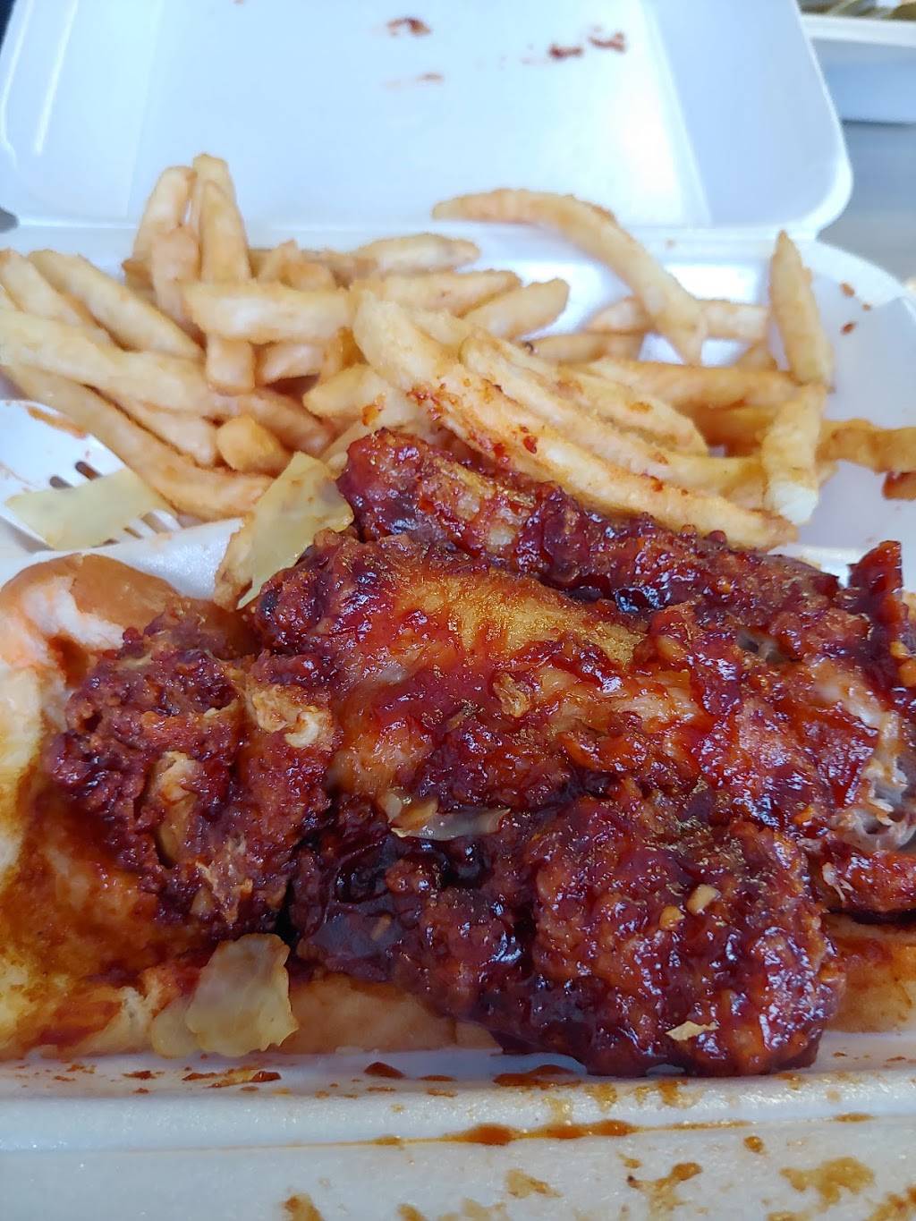 Pennys Southern Style | restaurant | 606 Page Blvd, Springfield, MA 01104, USA | 4133018178 OR +1 413-301-8178